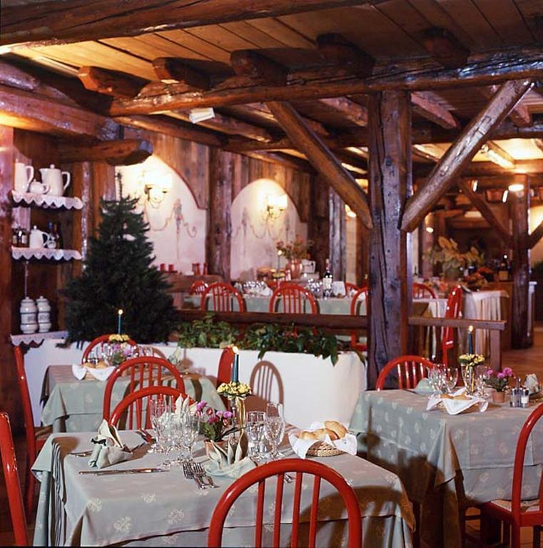 Centro Pineta Family Hotel&Wellness Pinzolo Esterno foto