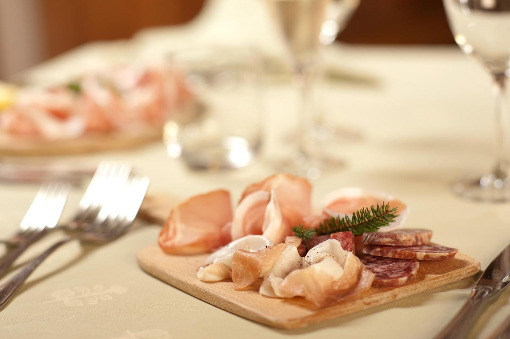 Centro Pineta Family Hotel&Wellness Pinzolo Esterno foto