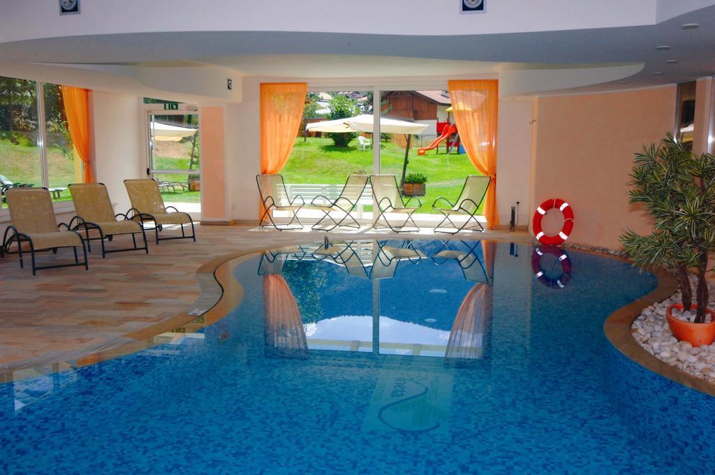 Centro Pineta Family Hotel&Wellness Pinzolo Esterno foto