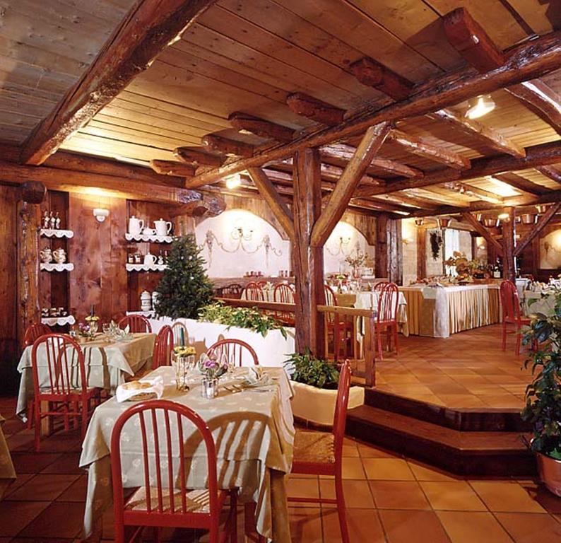Centro Pineta Family Hotel&Wellness Pinzolo Esterno foto