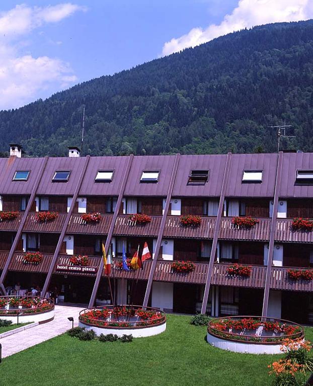 Centro Pineta Family Hotel&Wellness Pinzolo Esterno foto