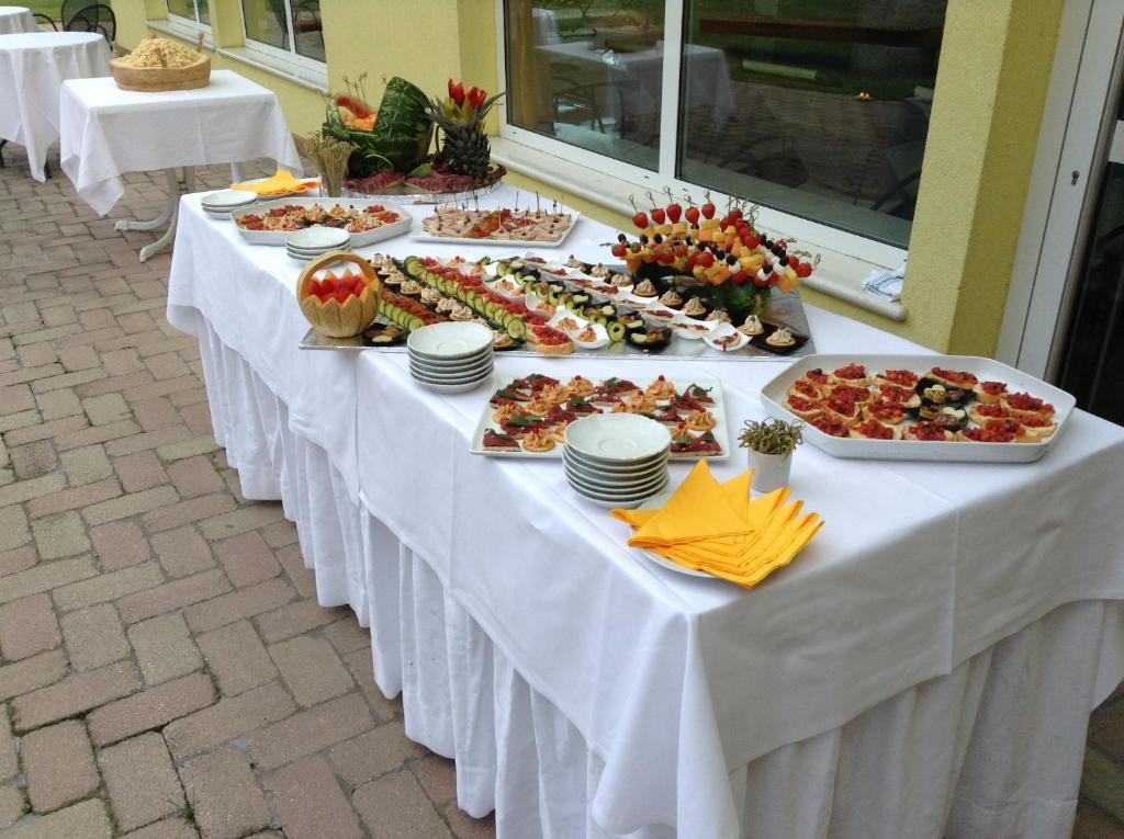 Centro Pineta Family Hotel&Wellness Pinzolo Esterno foto