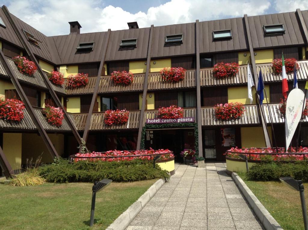 Centro Pineta Family Hotel&Wellness Pinzolo Esterno foto