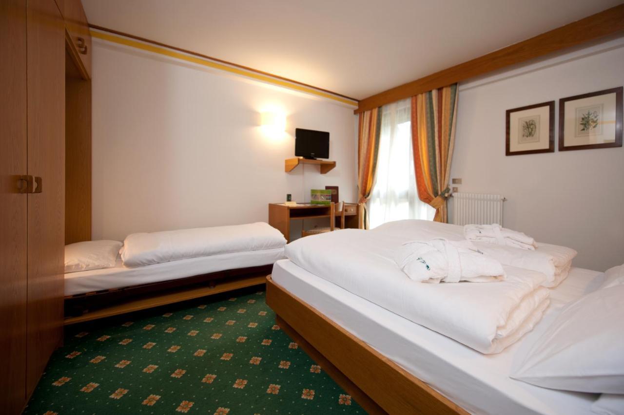 Centro Pineta Family Hotel&Wellness Pinzolo Esterno foto